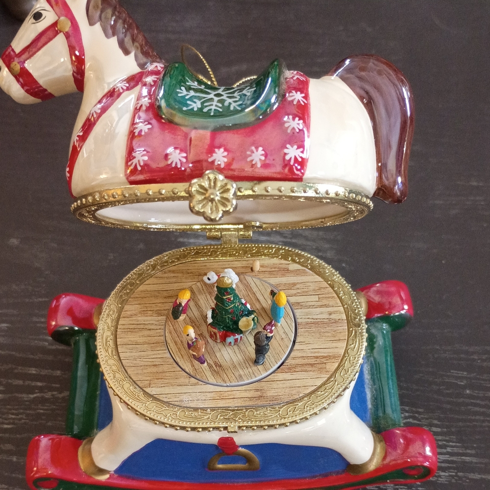 Carousel Ornament with Kids Dancing Around Tree & Playing Jingle Bells!!!